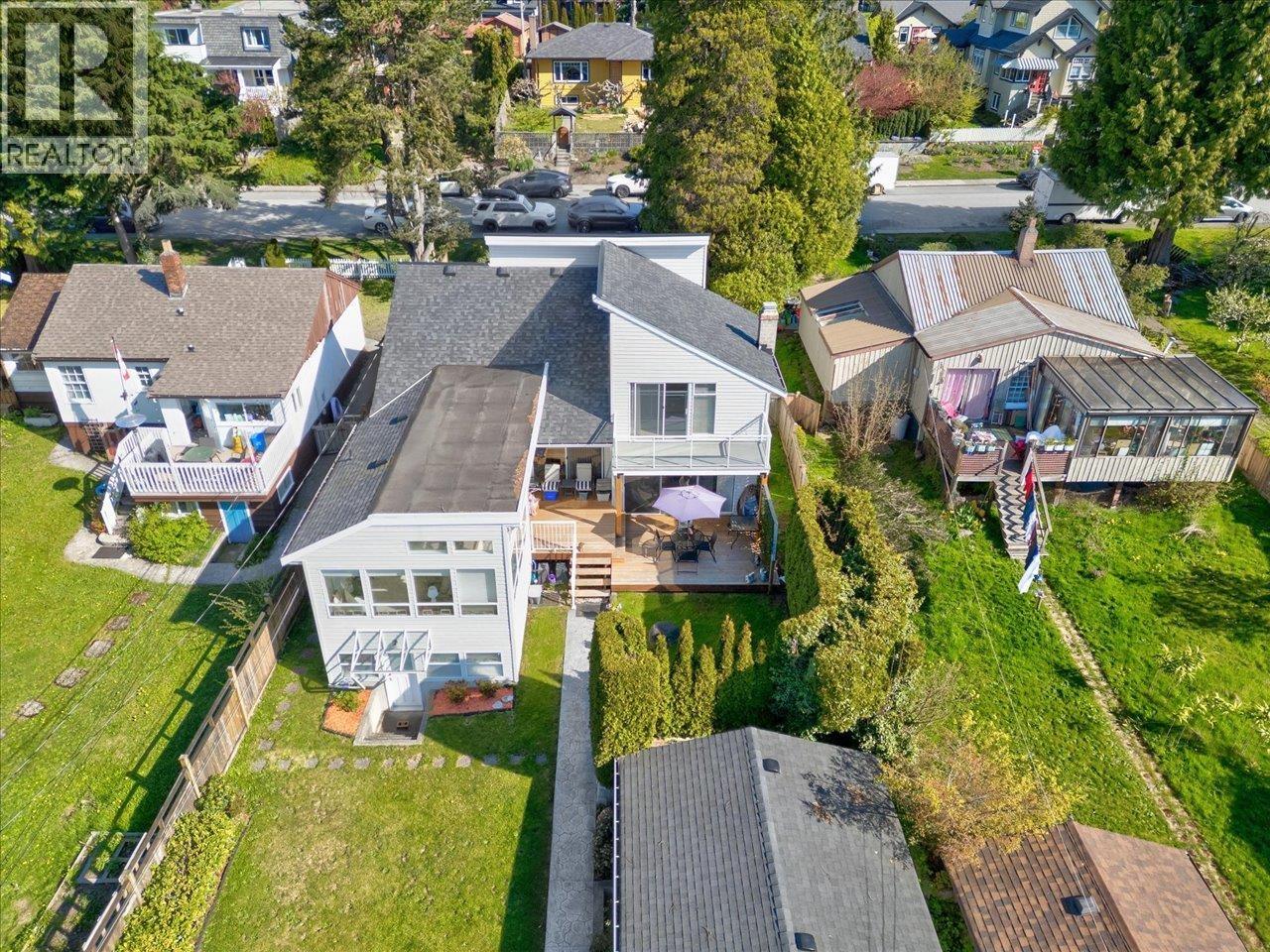 513 E 6TH STREET, North Vancouver