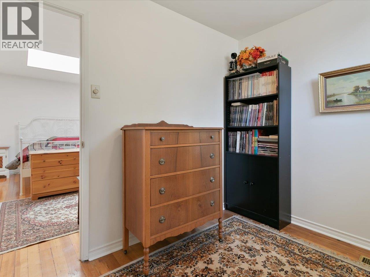 513 E 6TH STREET, North Vancouver