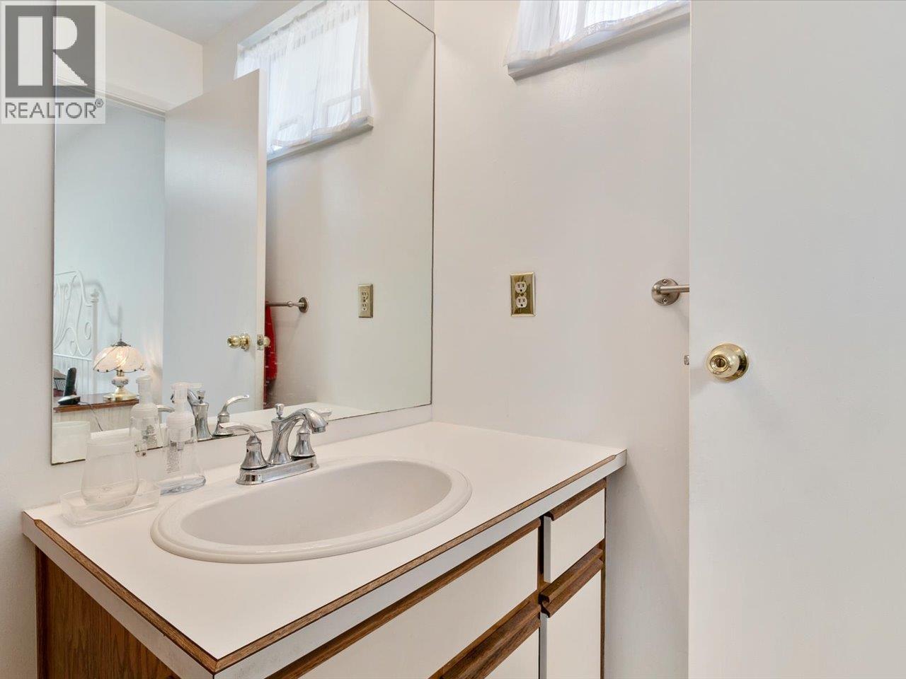 513 E 6TH STREET, North Vancouver