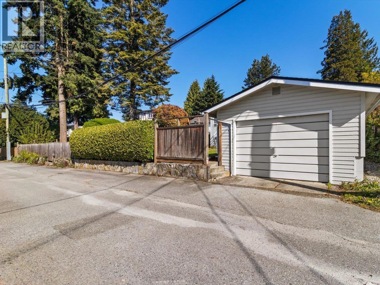 513 E 6TH STREET, North Vancouver