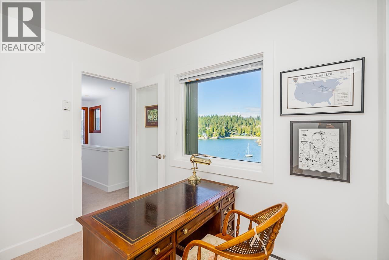 6275 TAYLOR DRIVE, West Vancouver