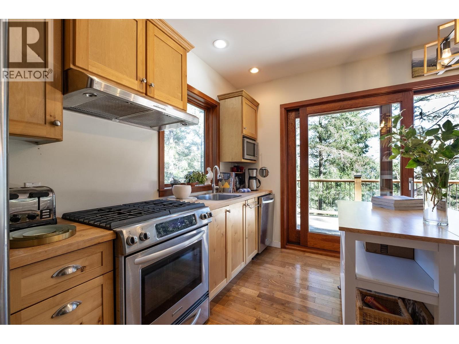 5063 SHERMAN LANE, Halfmoon Bay