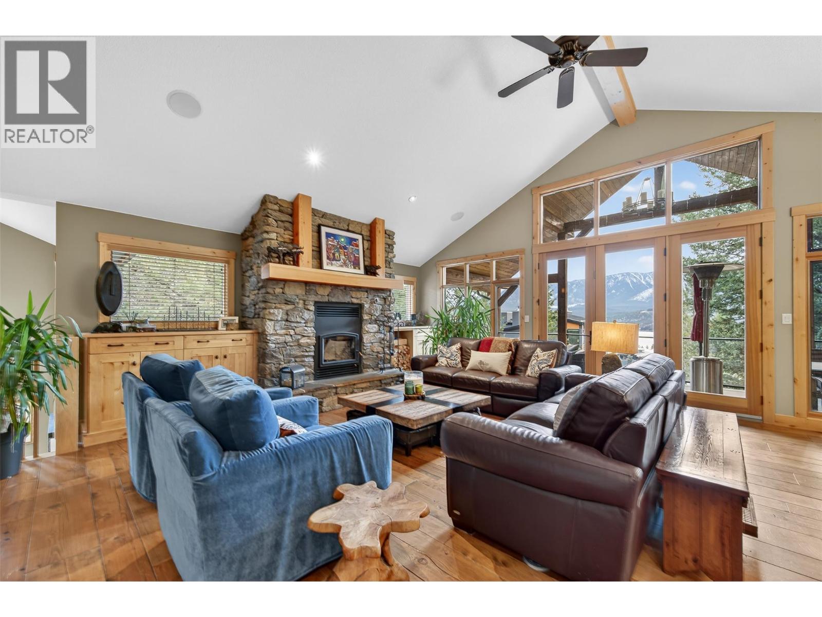 835 LAKEVIEW MEADOWS GREEN - 13