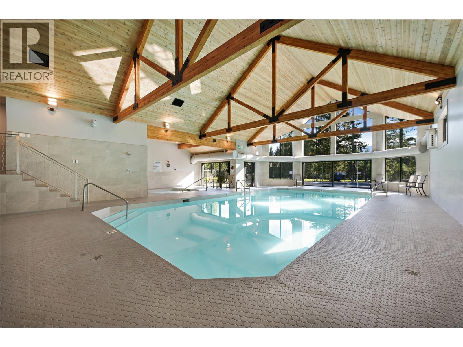 835 LAKEVIEW MEADOWS GREEN - 95