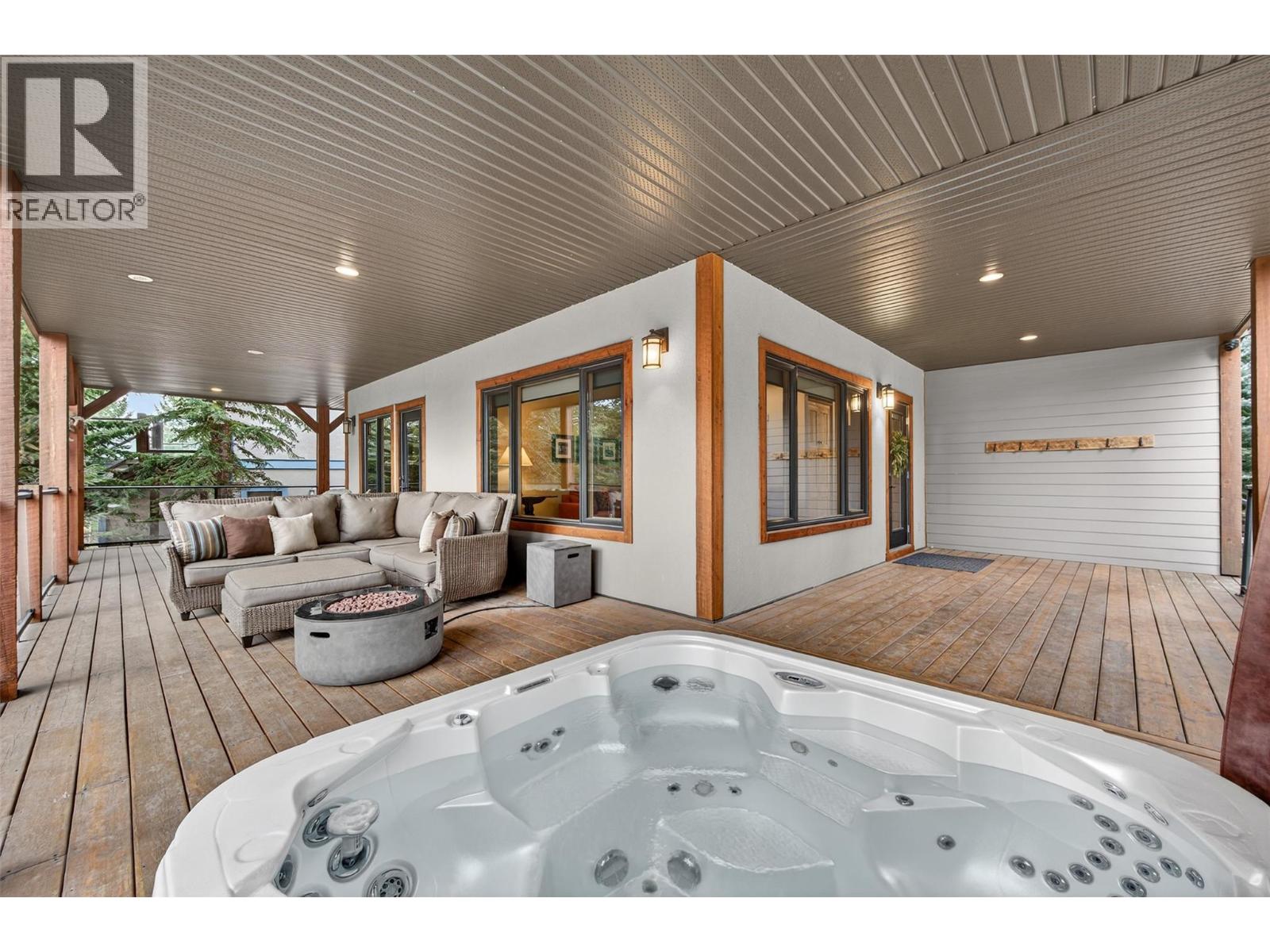 835 LAKEVIEW MEADOWS GREEN - 57