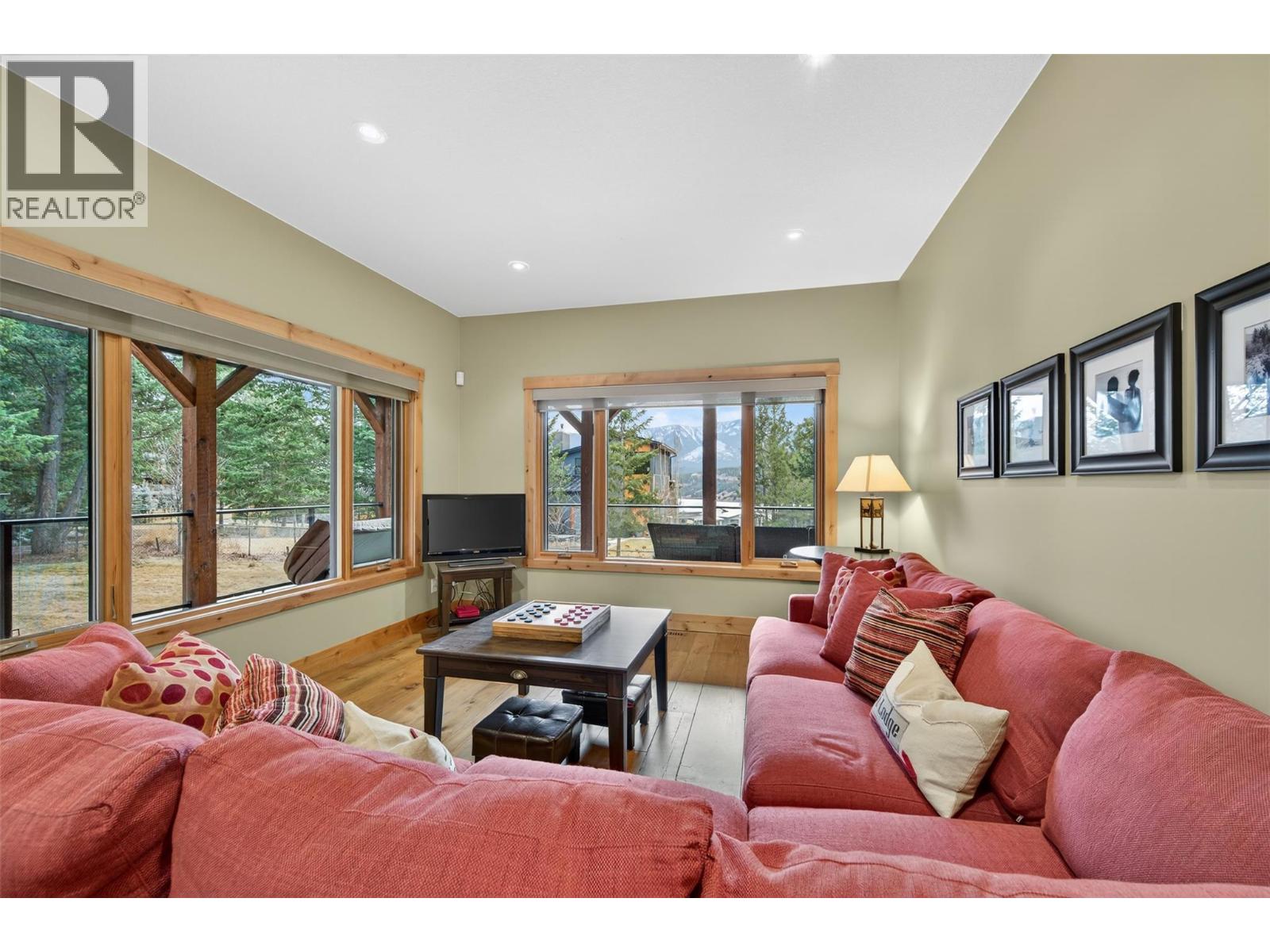 835 LAKEVIEW MEADOWS GREEN - 47