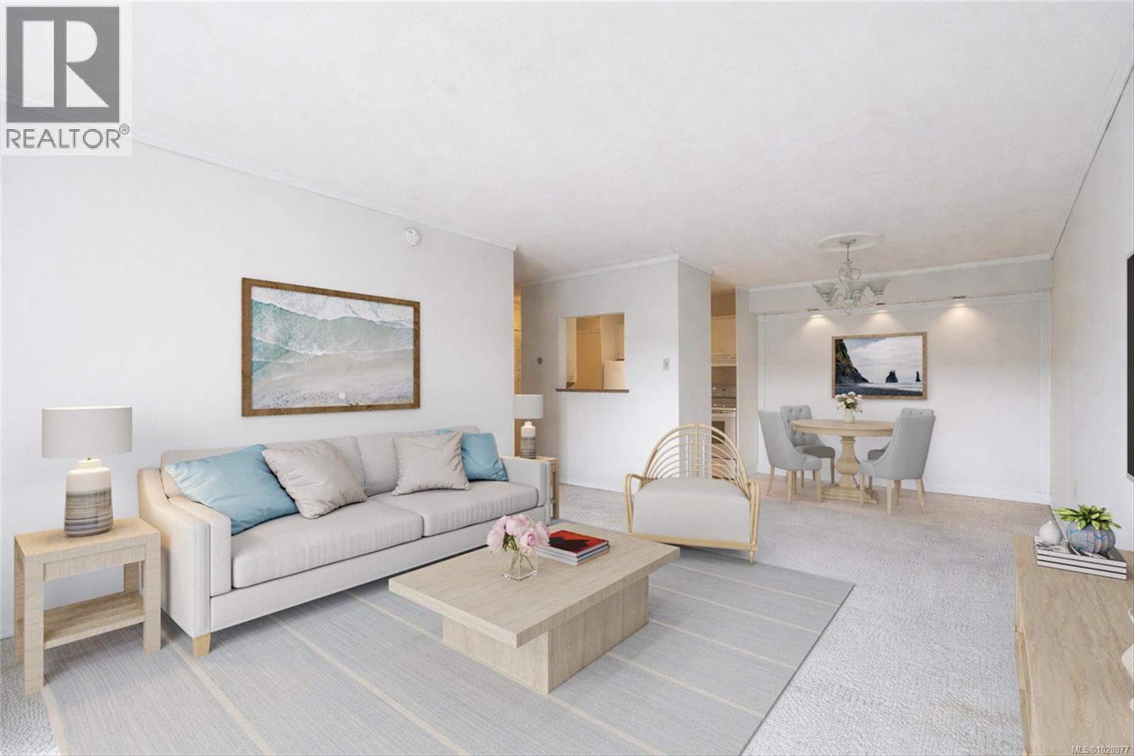 301 2050 White Birch Rd, Sidney