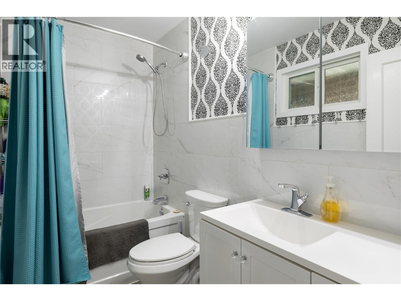 3405 16 Street - 13