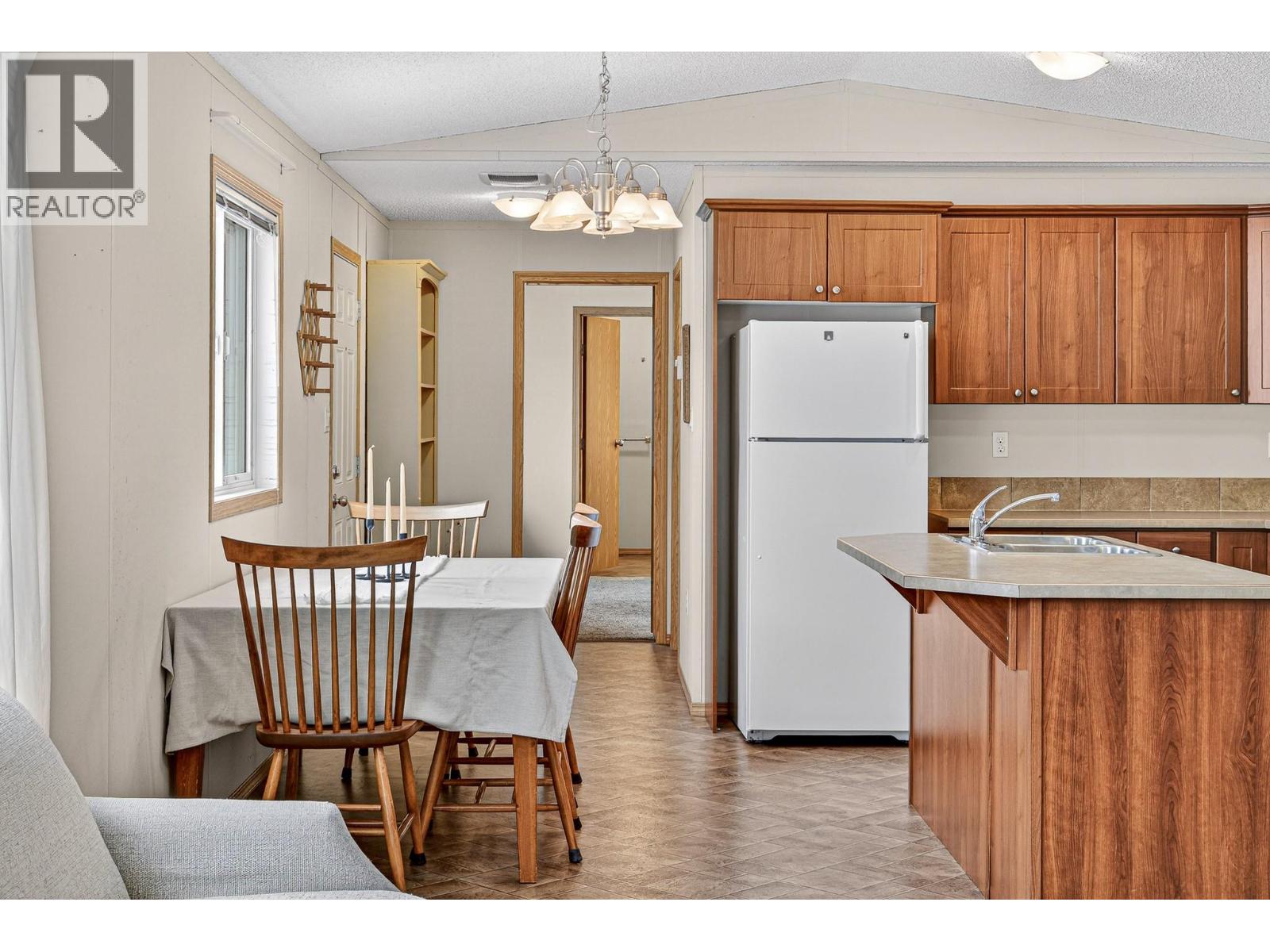 100 INDUSTRIAL ROAD 1 Road Unit# 108, Sparwood