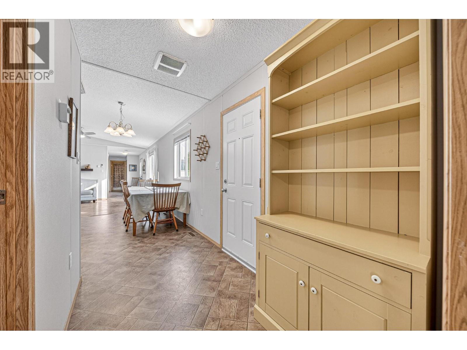 100 INDUSTRIAL ROAD 1 Road Unit# 108, Sparwood