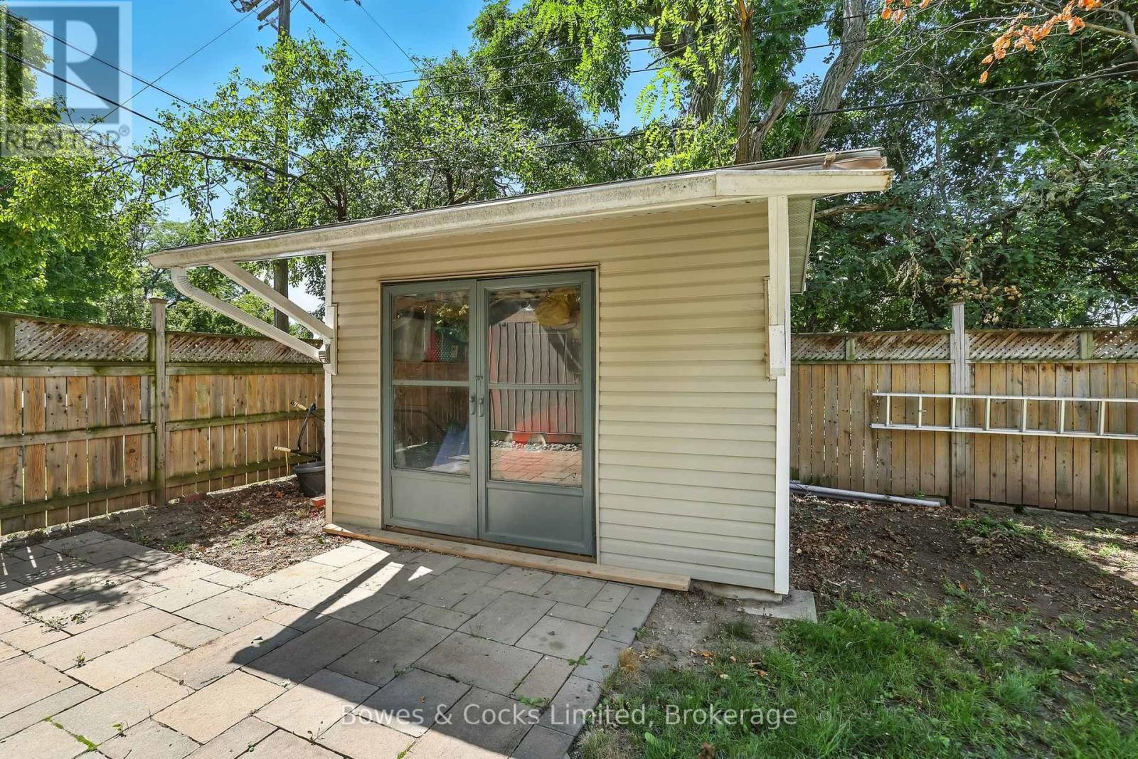 433 MANORHILL AVENUE — photo 48