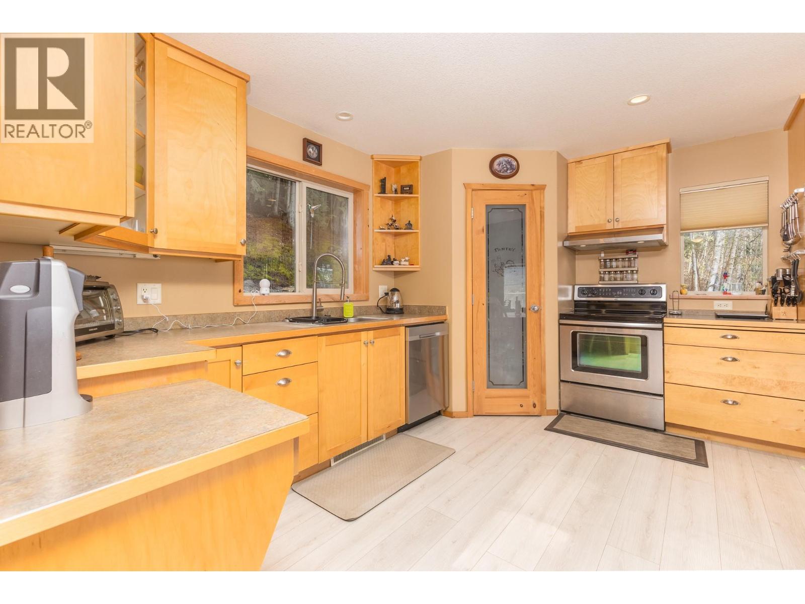 3572 Eagle Bay Road - 9