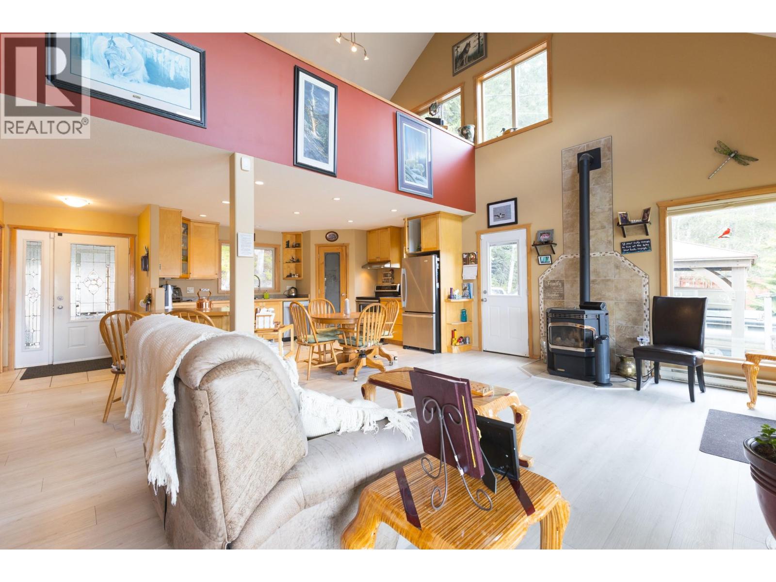  3572 Eagle Bay Road, Eagle Bay