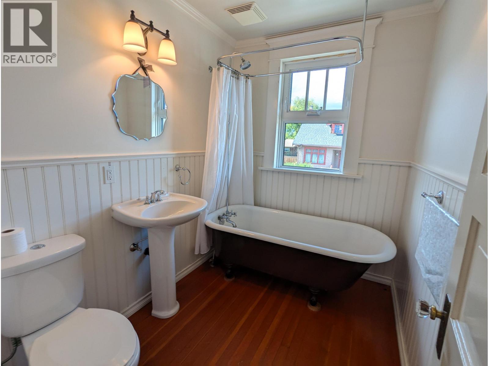 3891 BROADWAY AVENUE, Smithers