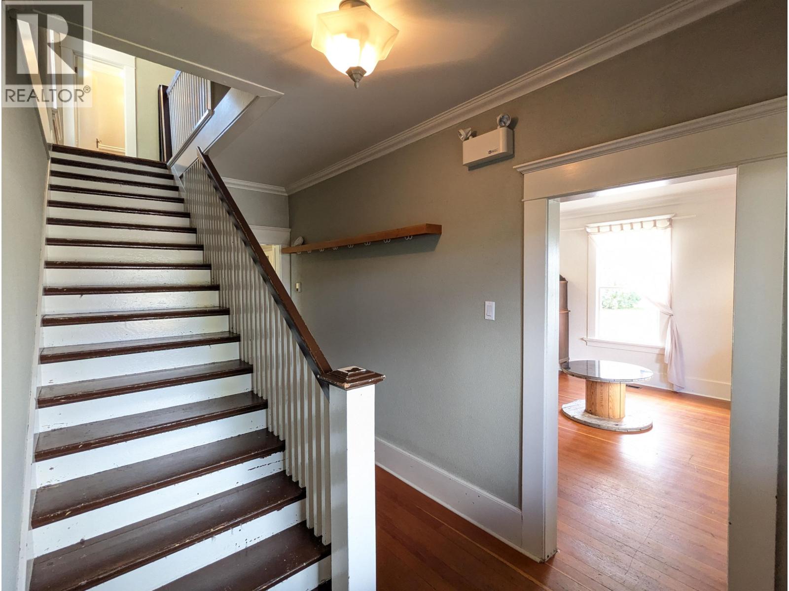 3891 BROADWAY AVENUE, Smithers