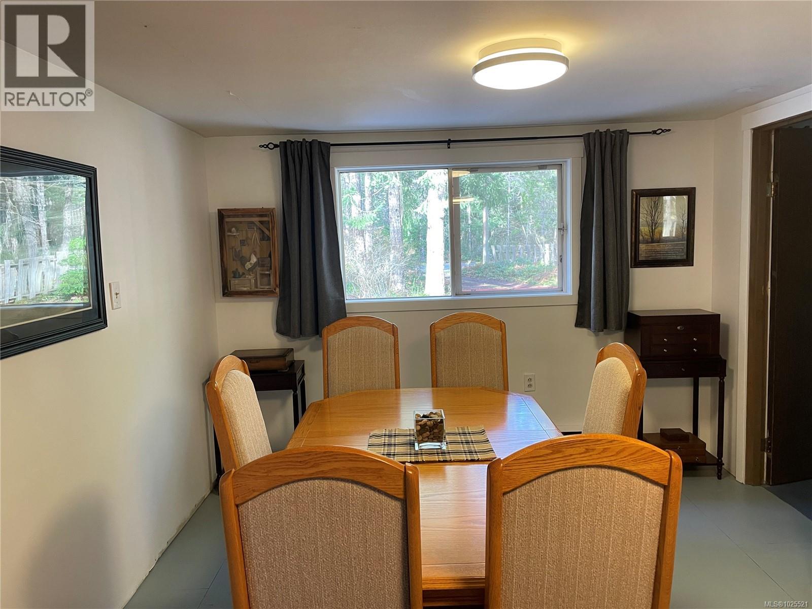247 Huson Rd - 6