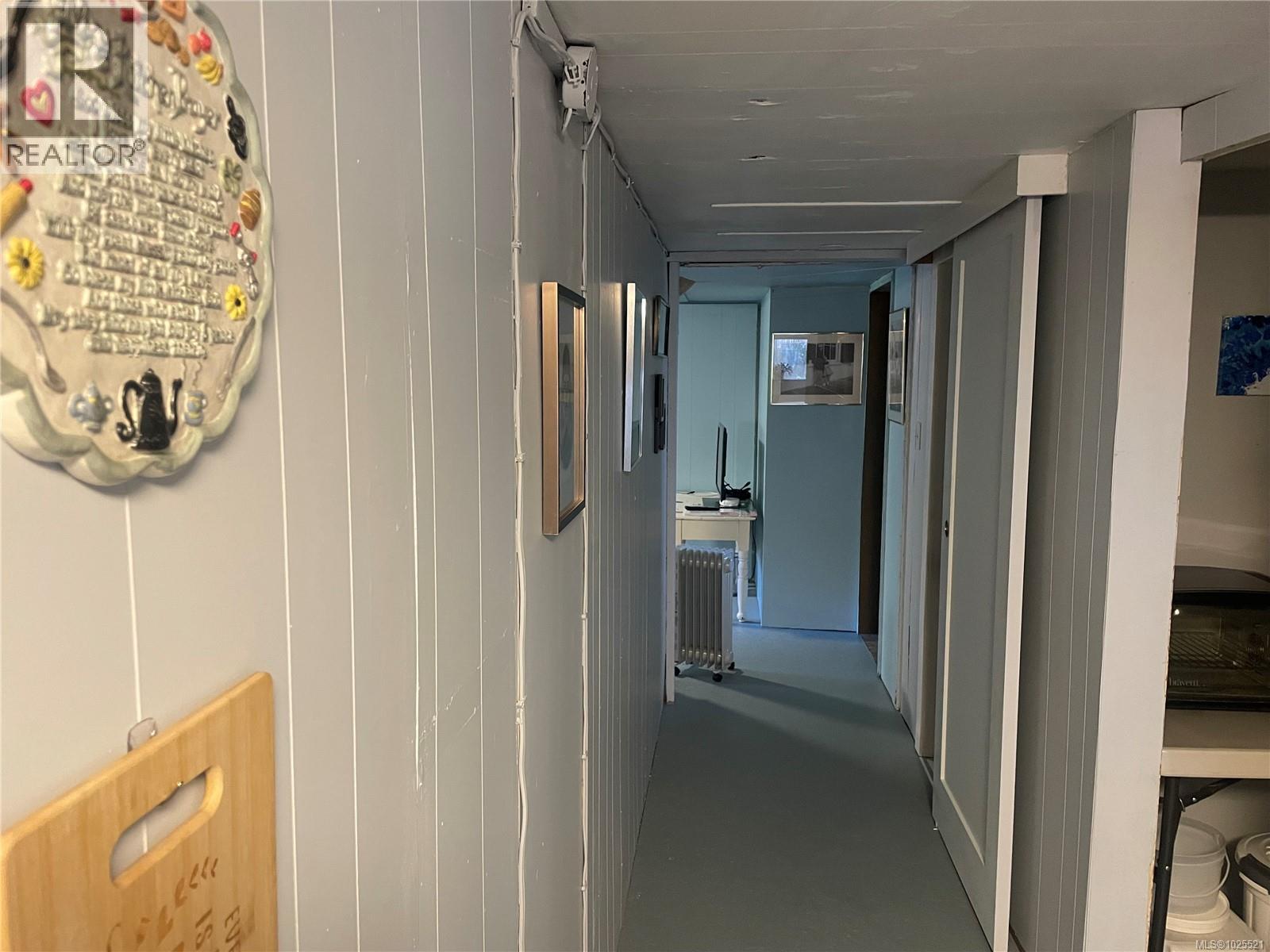 247 Huson Rd - 8