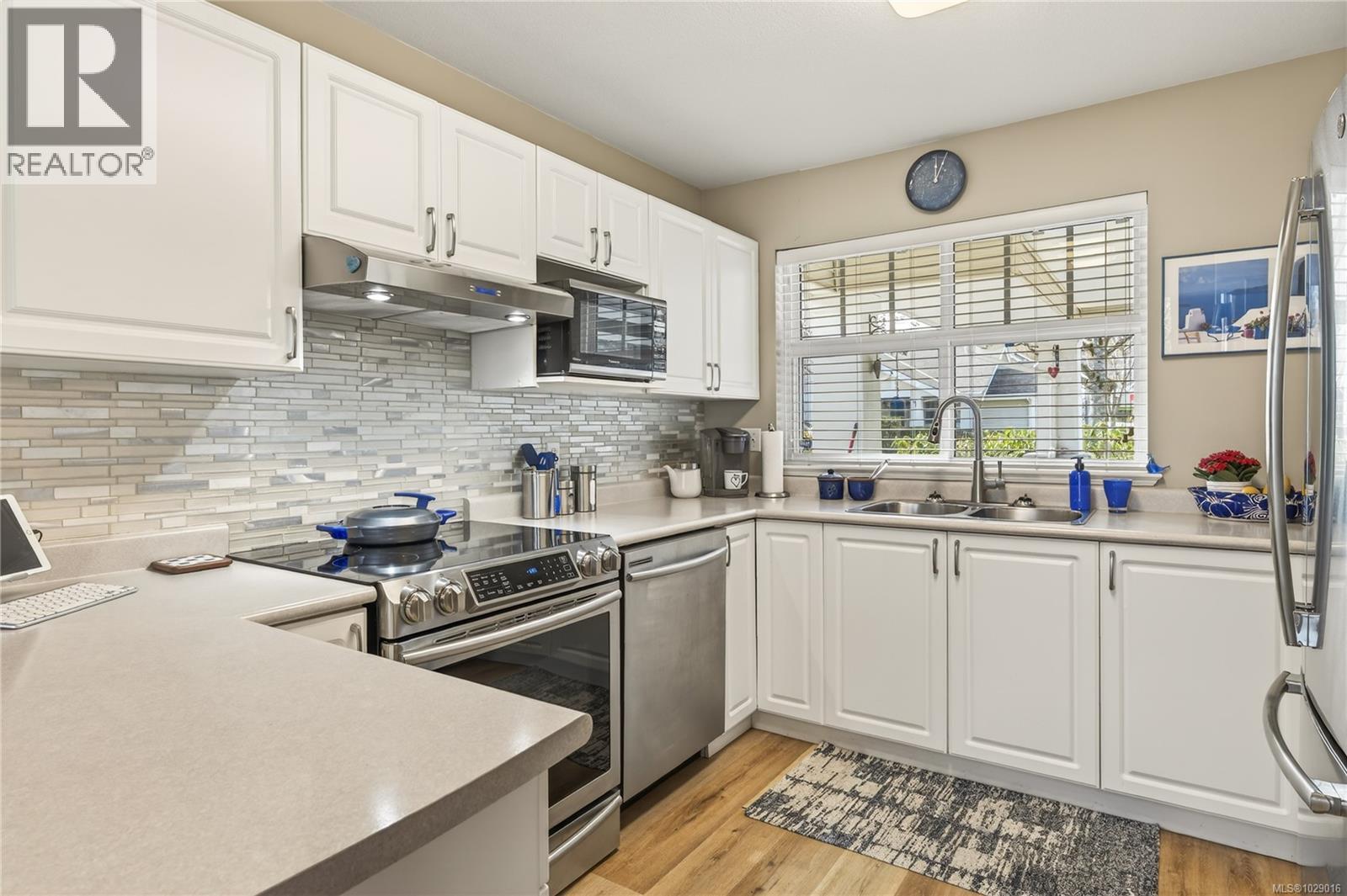 6156 BELLFLOWER WAY - 27