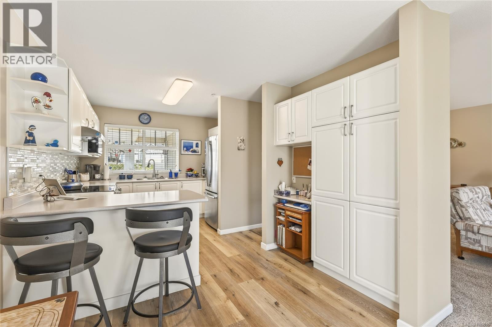 6156 BELLFLOWER WAY - 28