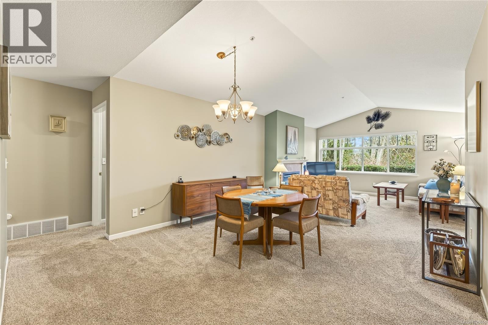 6156 BELLFLOWER WAY - 7