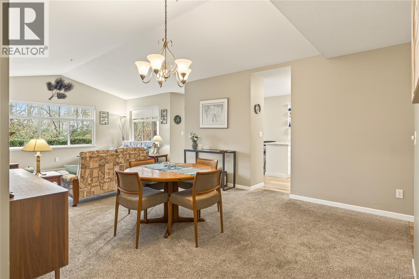 6156 BELLFLOWER WAY - 8