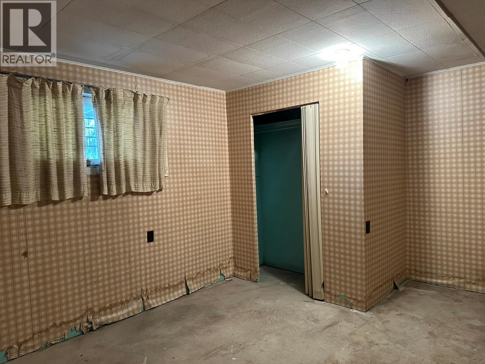 3306 PLEASANT VALLEY ROAD - 42