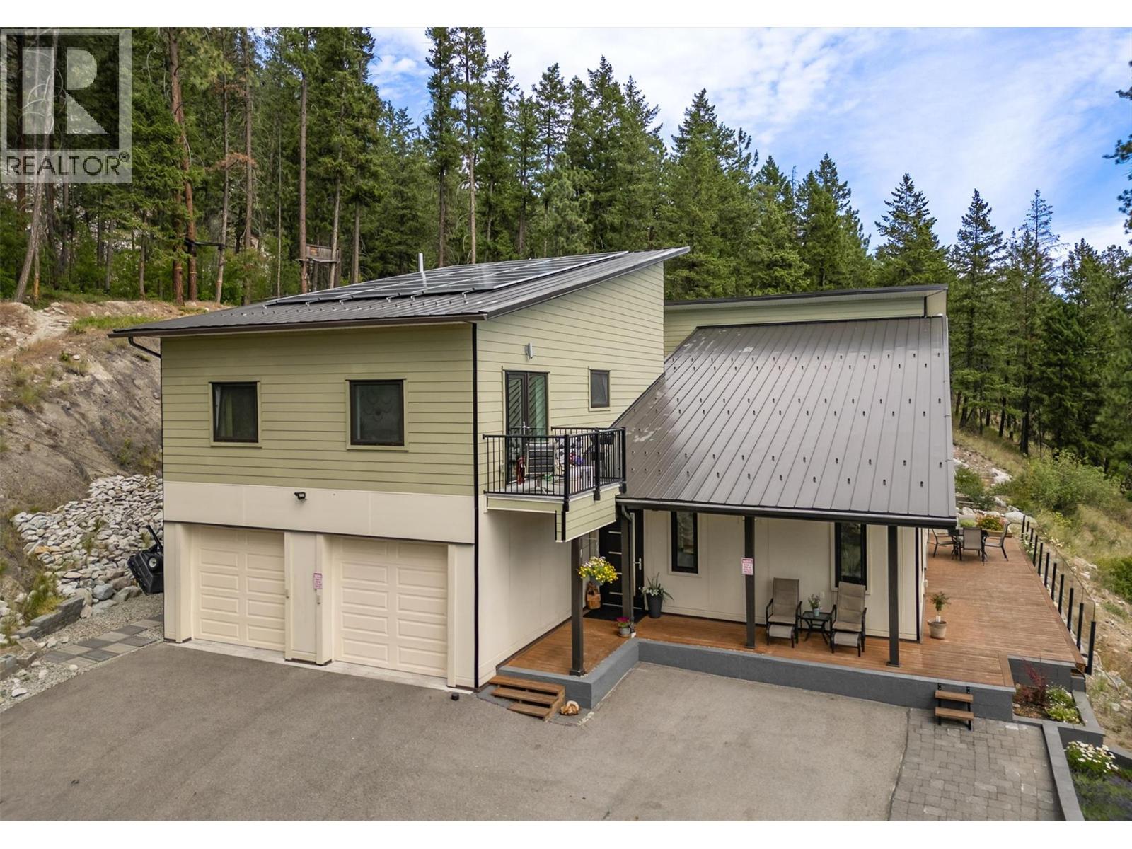 6131 Seymoure Lane, Peachland