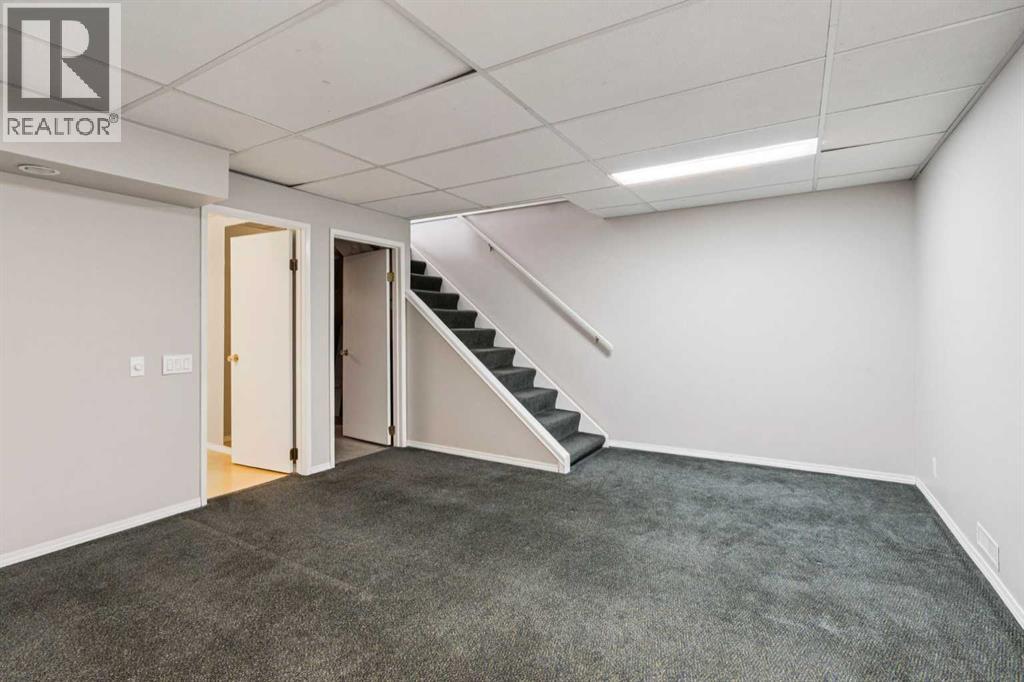 Single Family House for Sale in   Ranchview Drive NW Ranchlands Calgary 