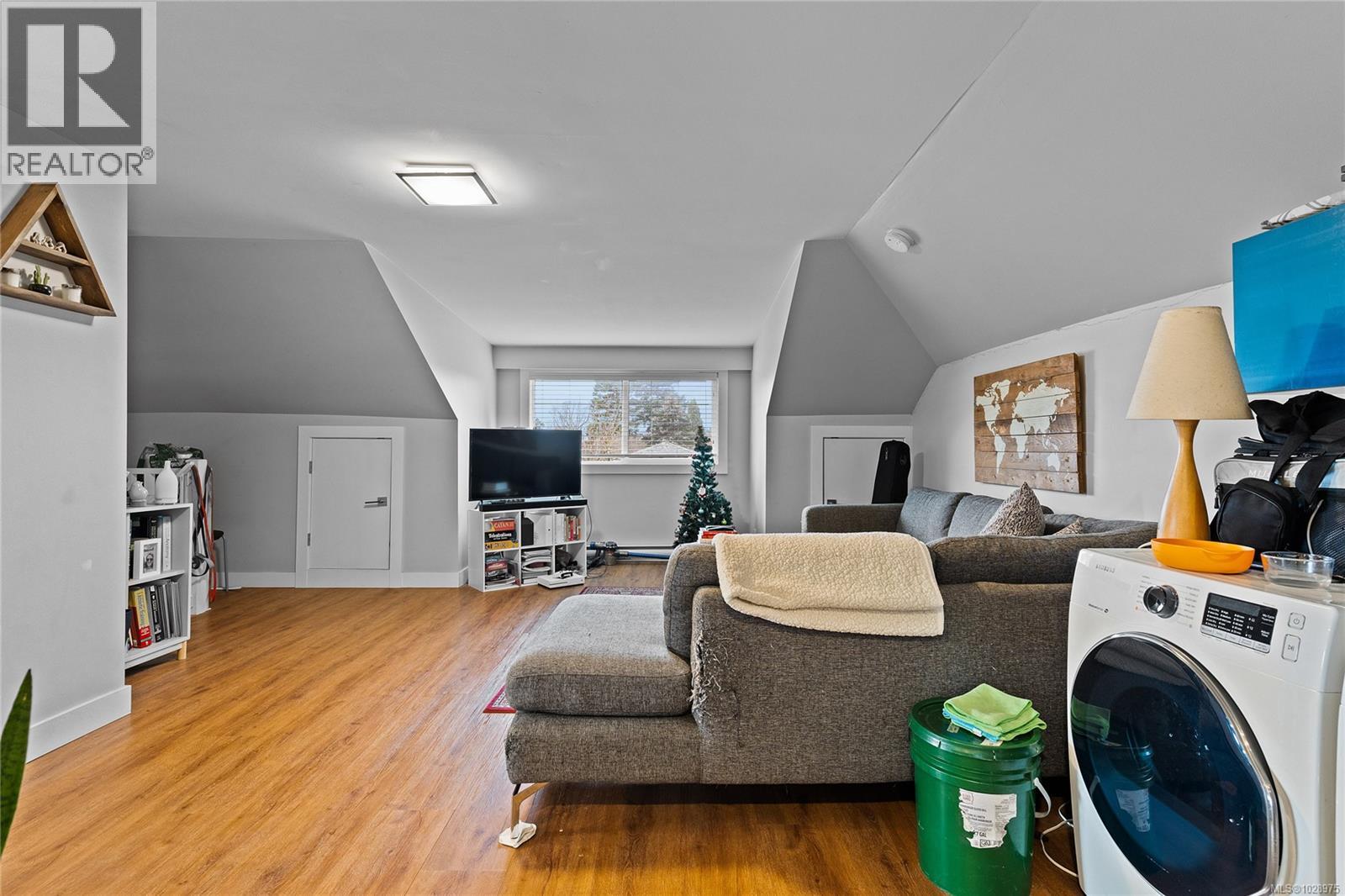 2526 Scott St, Victoria