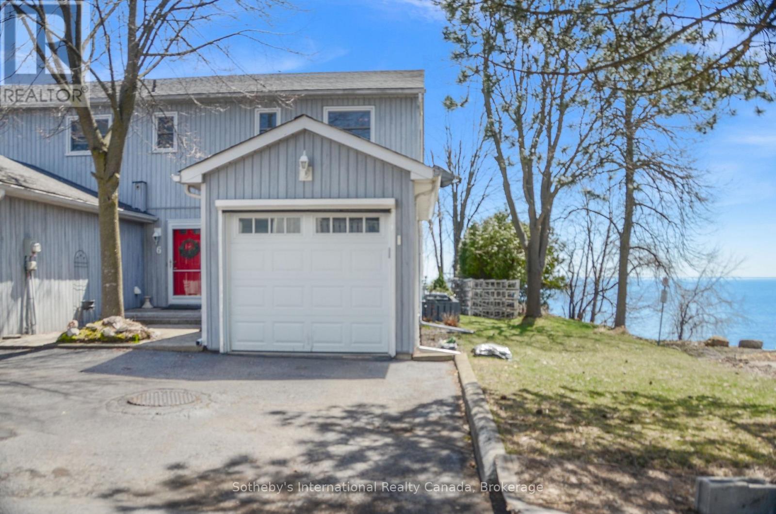 #5 1 OLIVE CRESCENT - 29