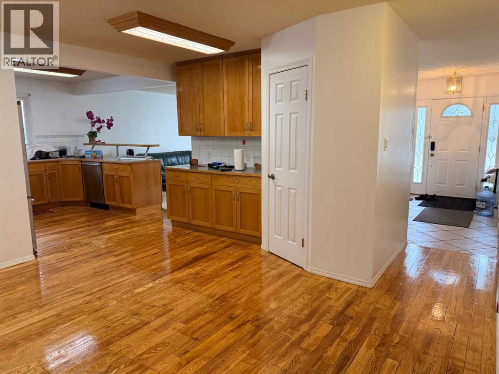 150 PIPER DRIVE - 8