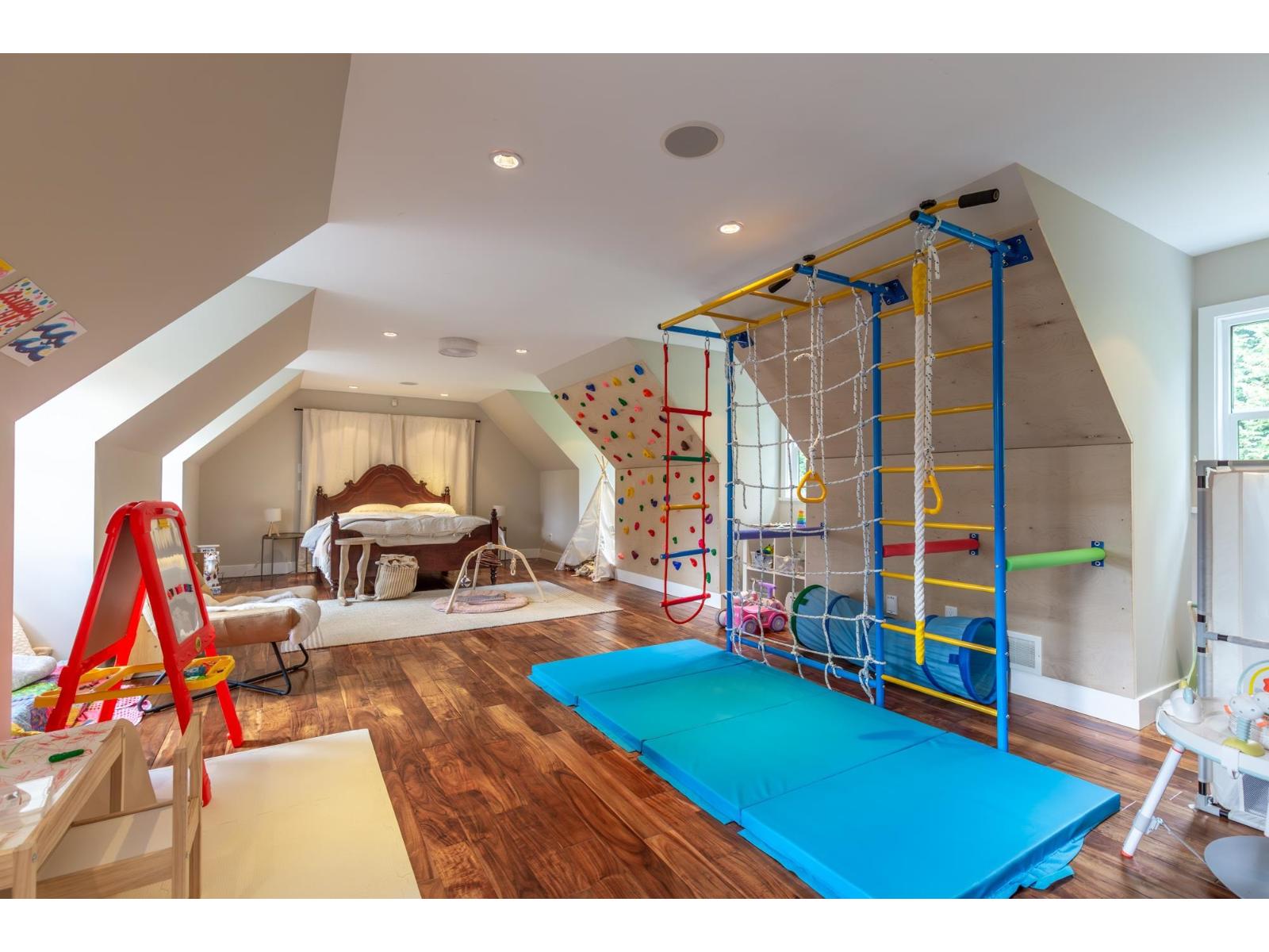 20078 27 AVENUE, Langley