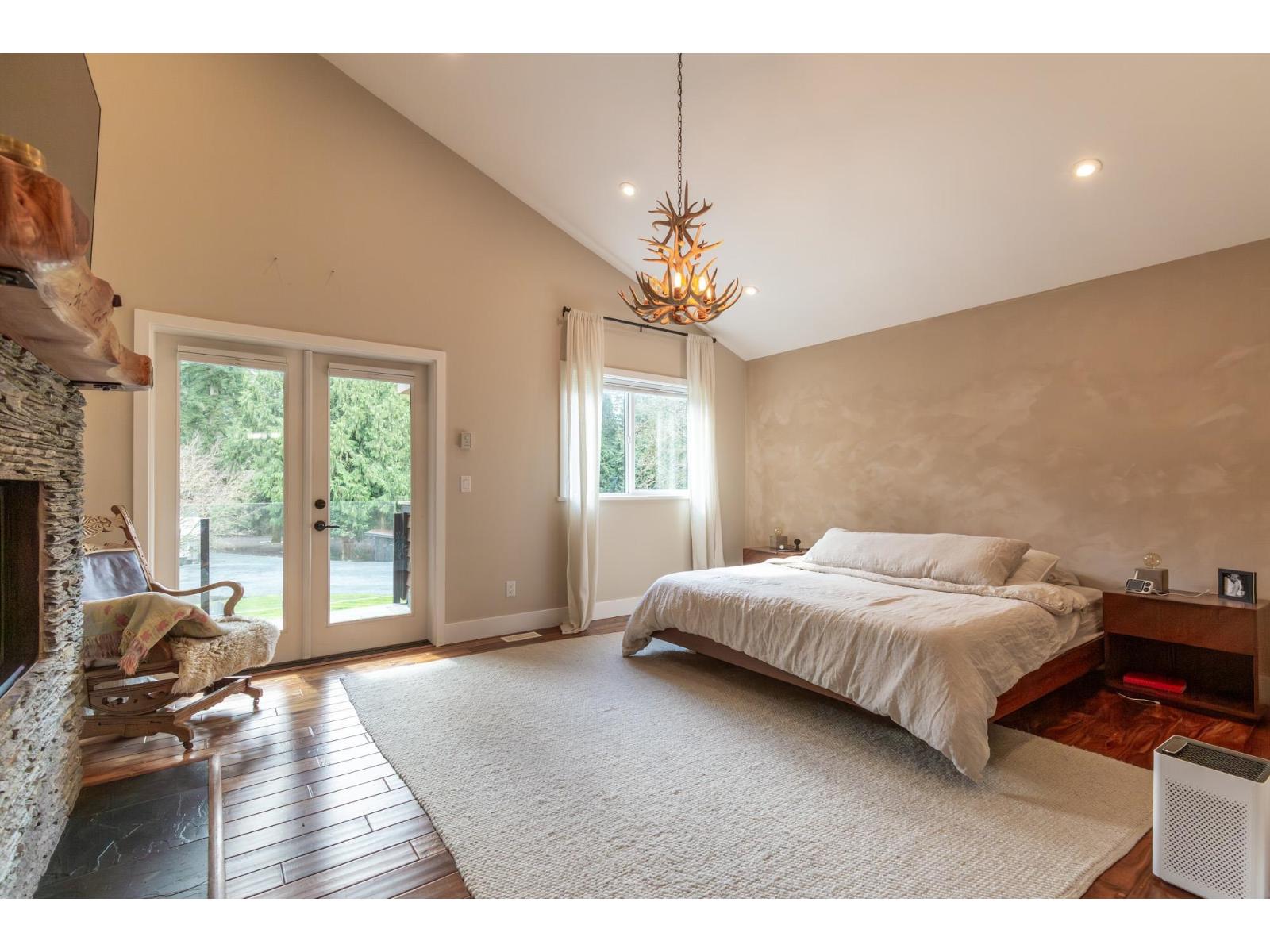 20078 27 AVENUE, Langley