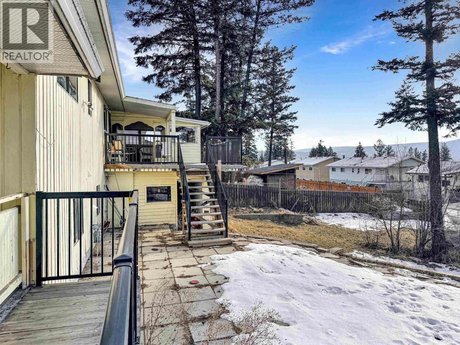 1235 MOON AVENUE - 29