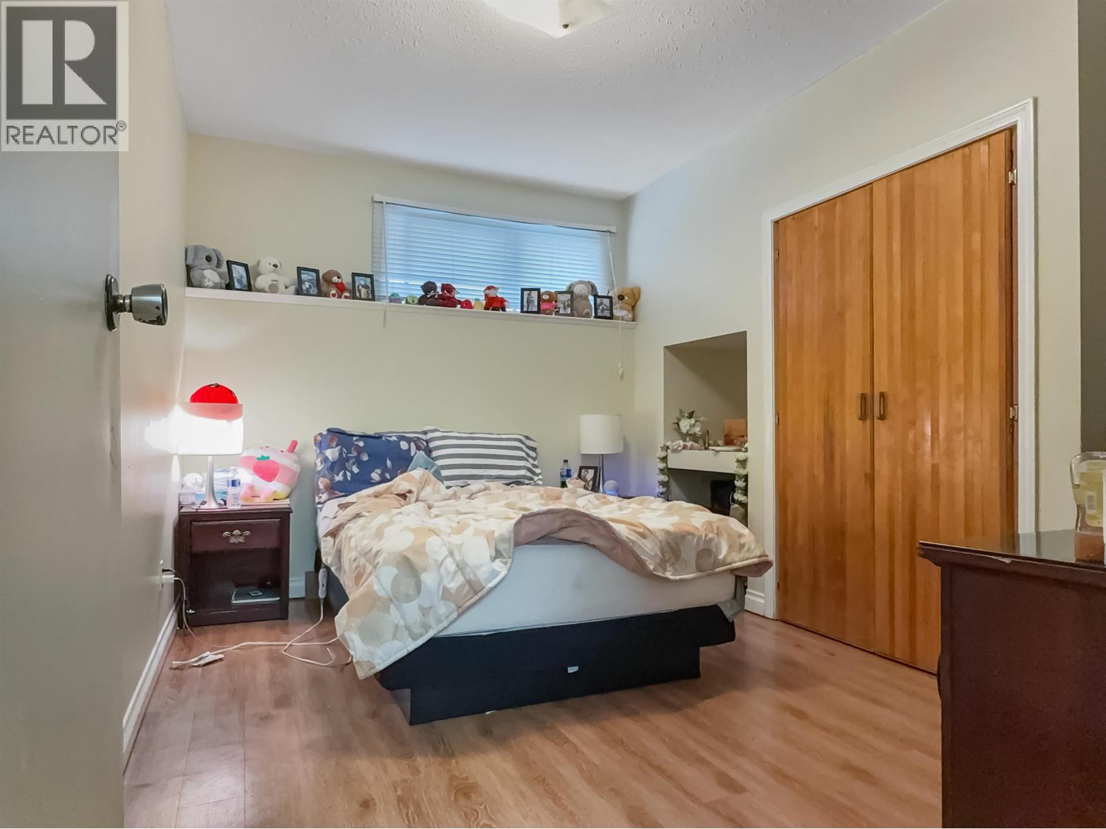 1235 MOON AVENUE - 26