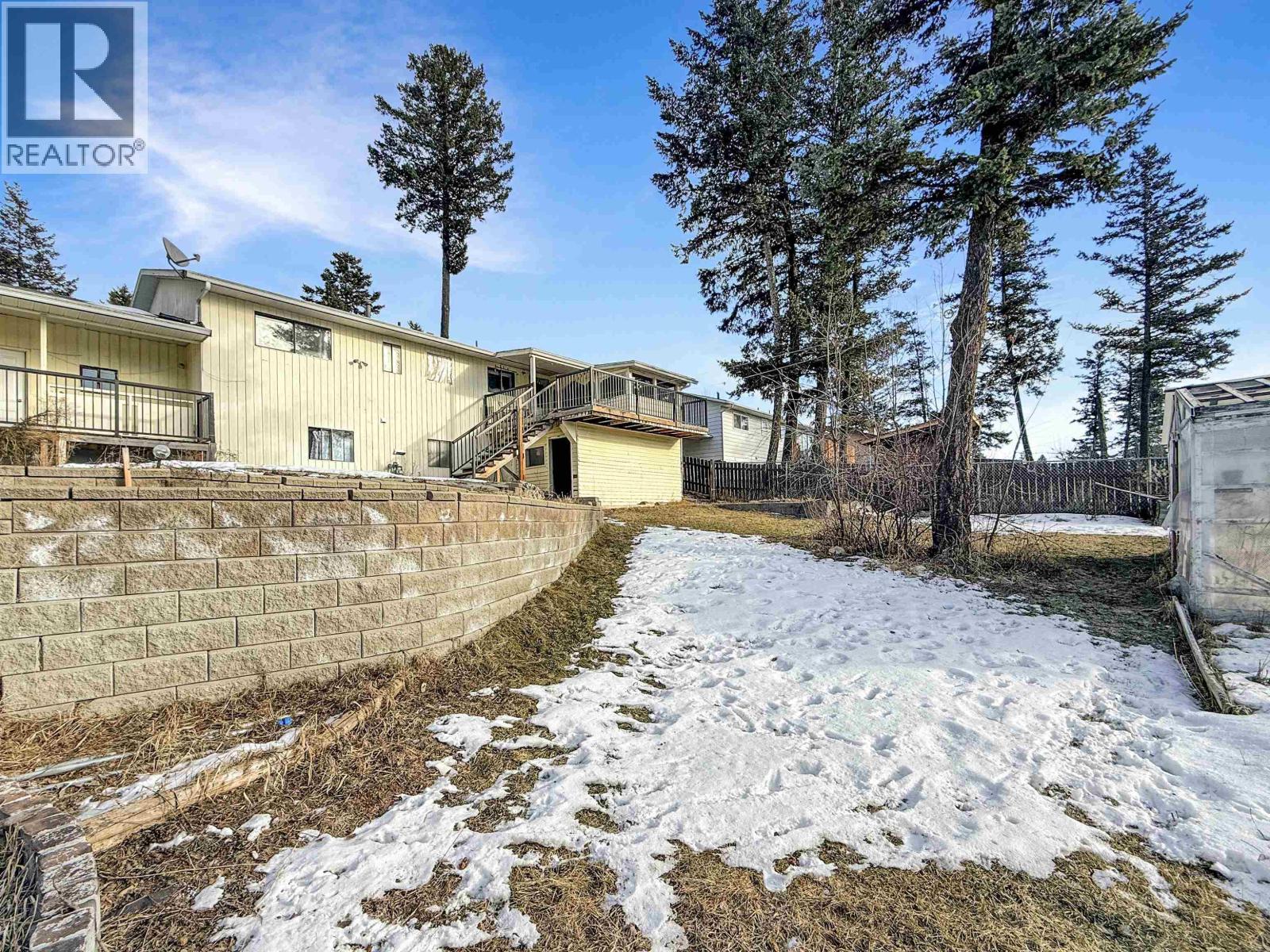 1235 MOON AVENUE - 37