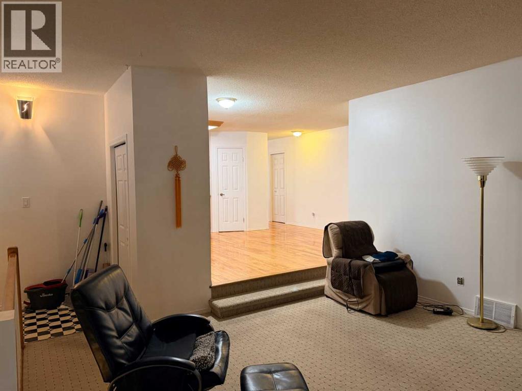 150 PIPER DRIVE - 19