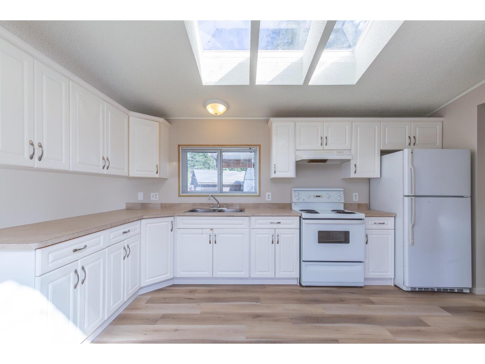 20078 27 AVENUE, Langley