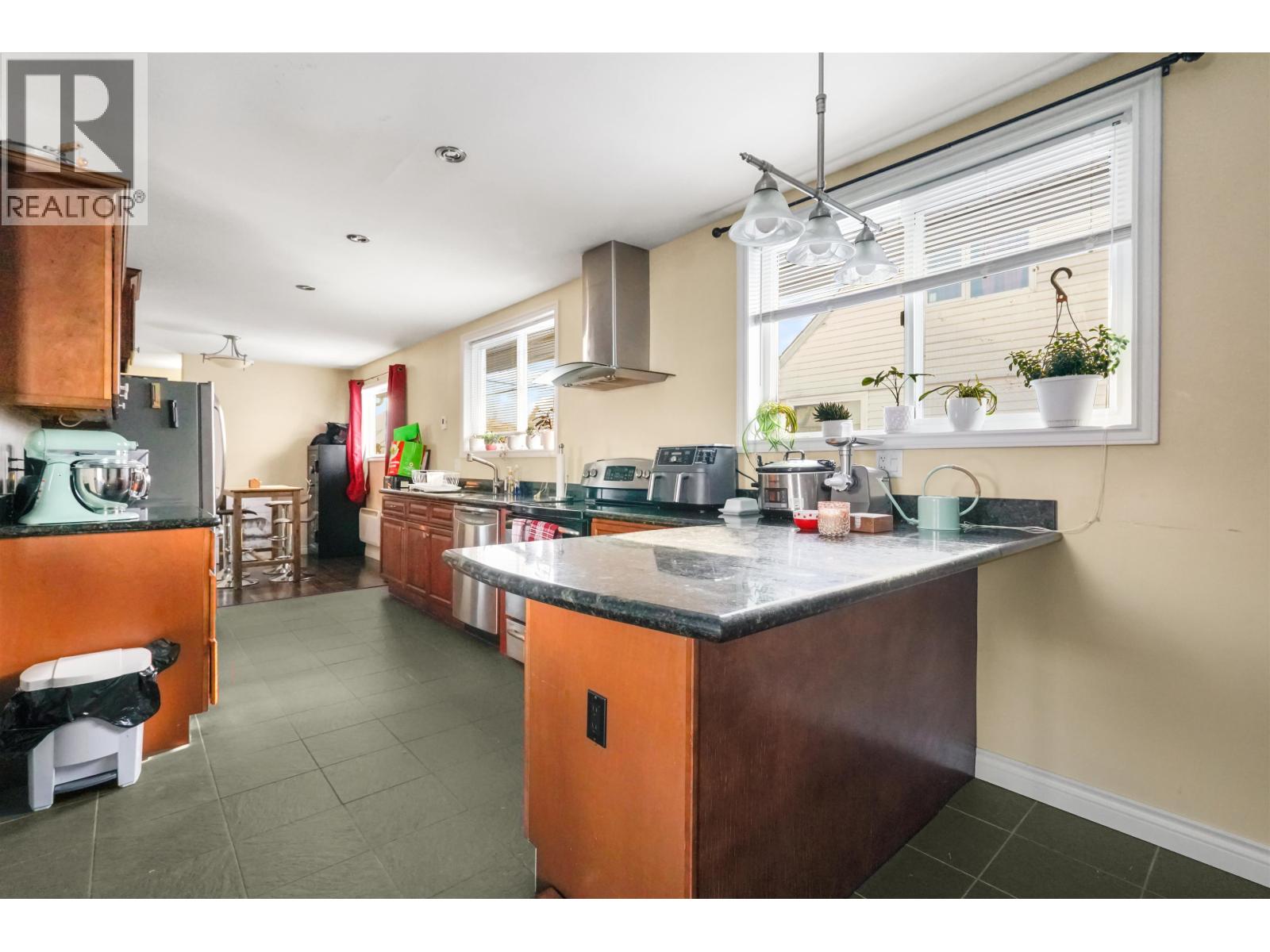 11 SWALLOW STREET, Kitimat