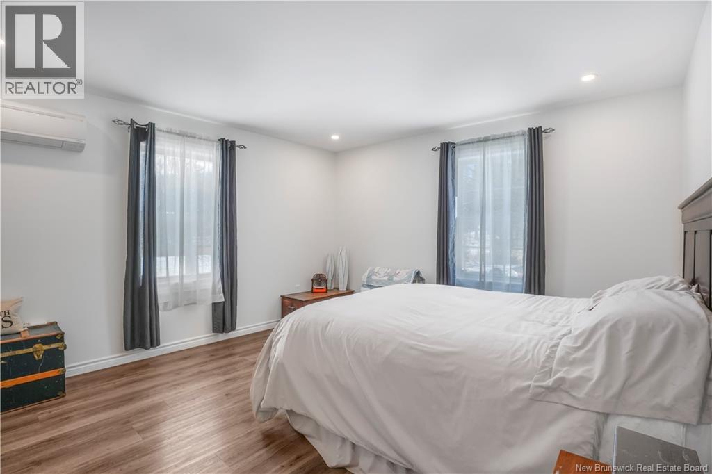 18 DRIFTWOOD DRIVE - 26