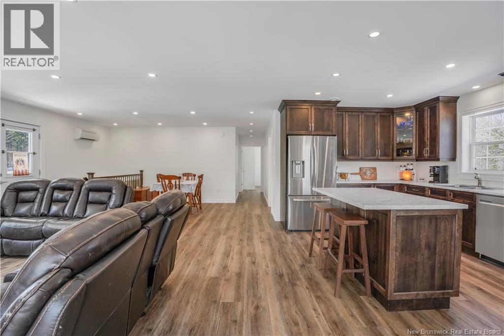 18 DRIFTWOOD DRIVE - 18