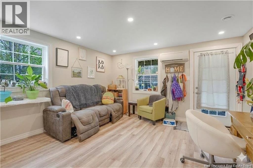 18 DRIFTWOOD DRIVE - 39