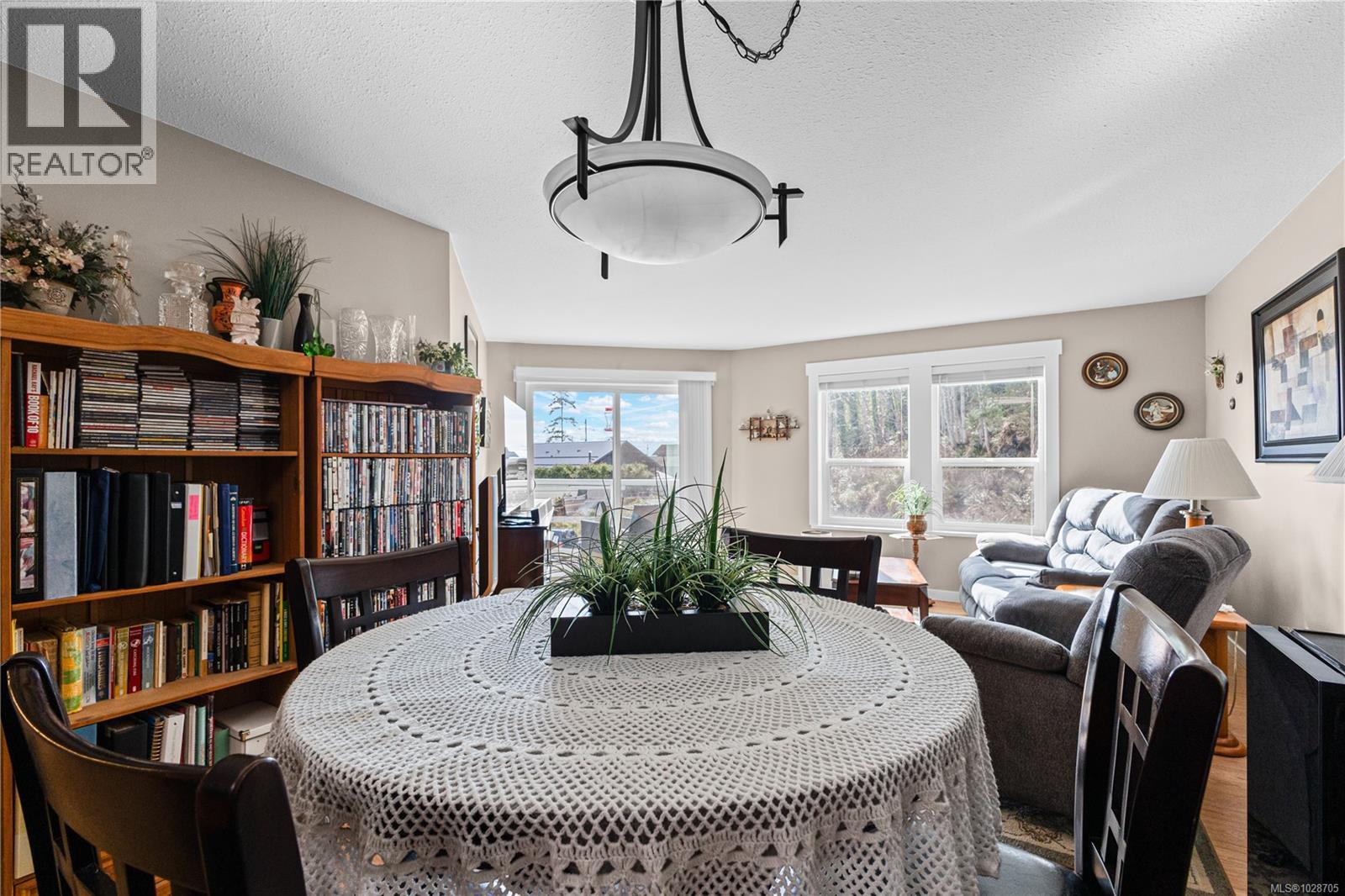 #224 390 ISLAND HWY S - 15