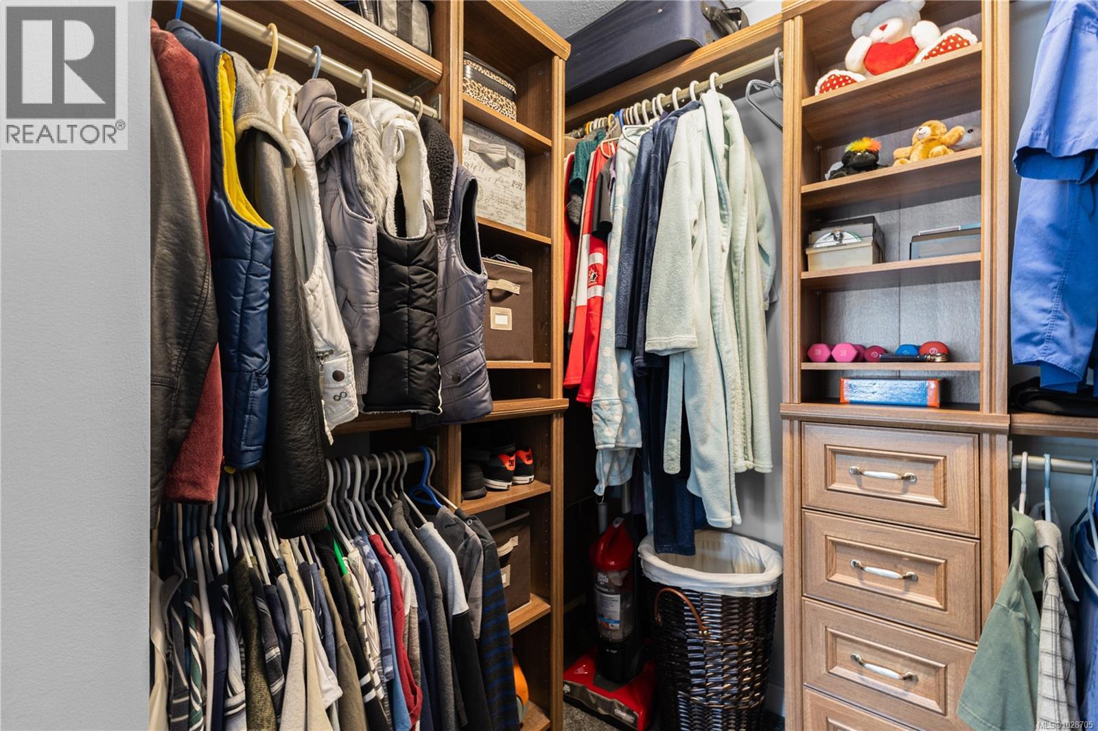 #224 390 ISLAND HWY S - 21