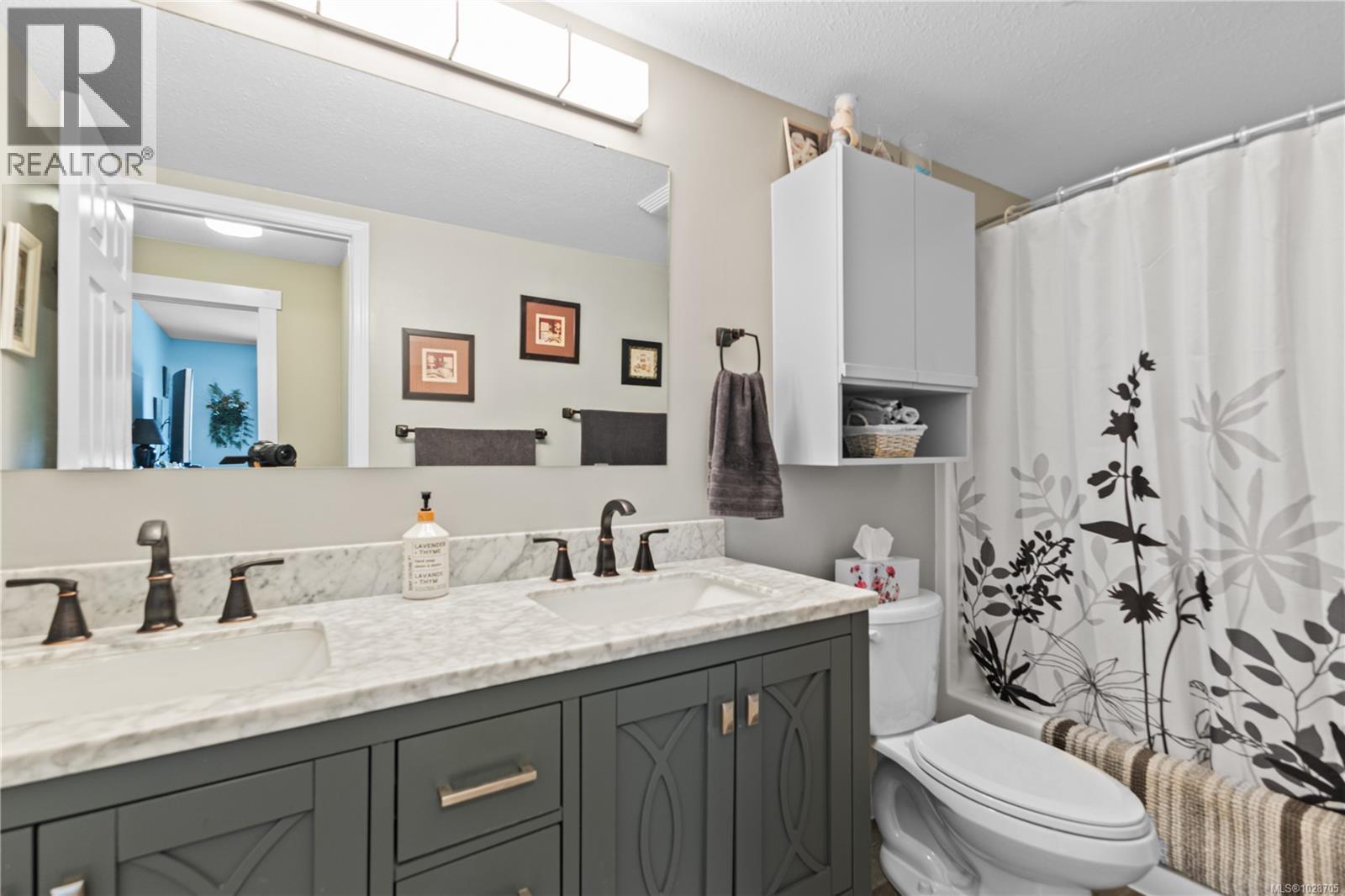 #224 390 ISLAND HWY S - 25