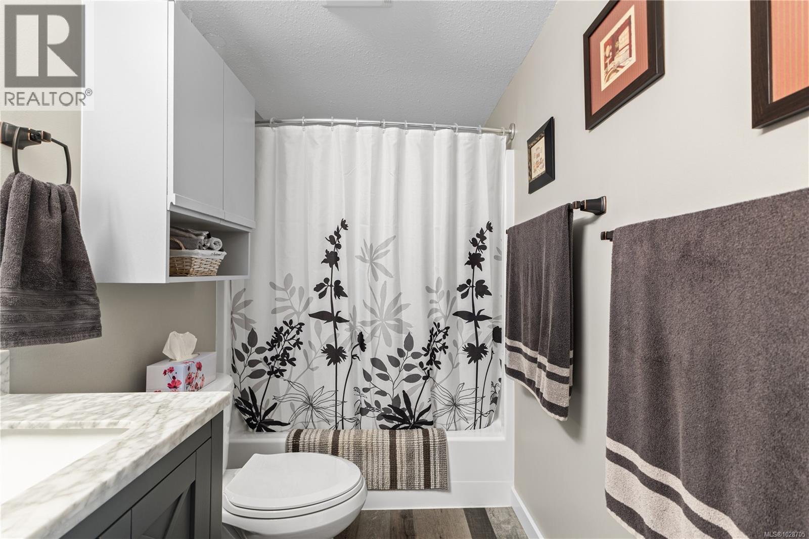 #224 390 ISLAND HWY S - 26