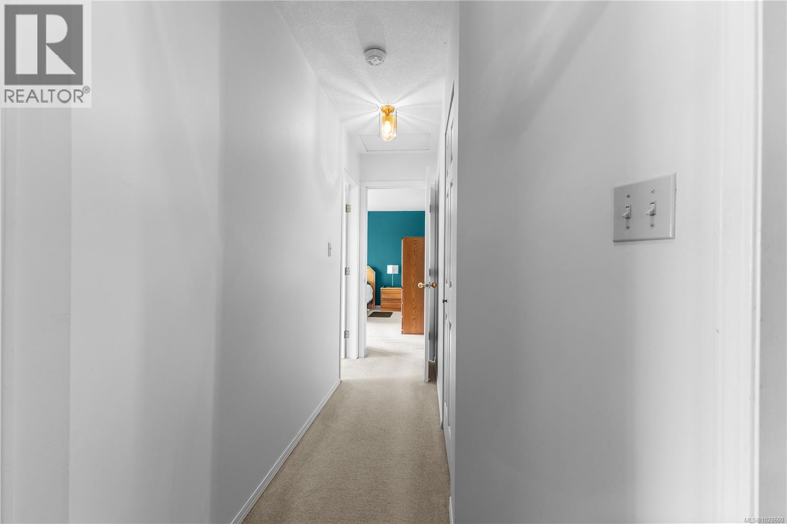 1081 Island Hwy S, Campbell River