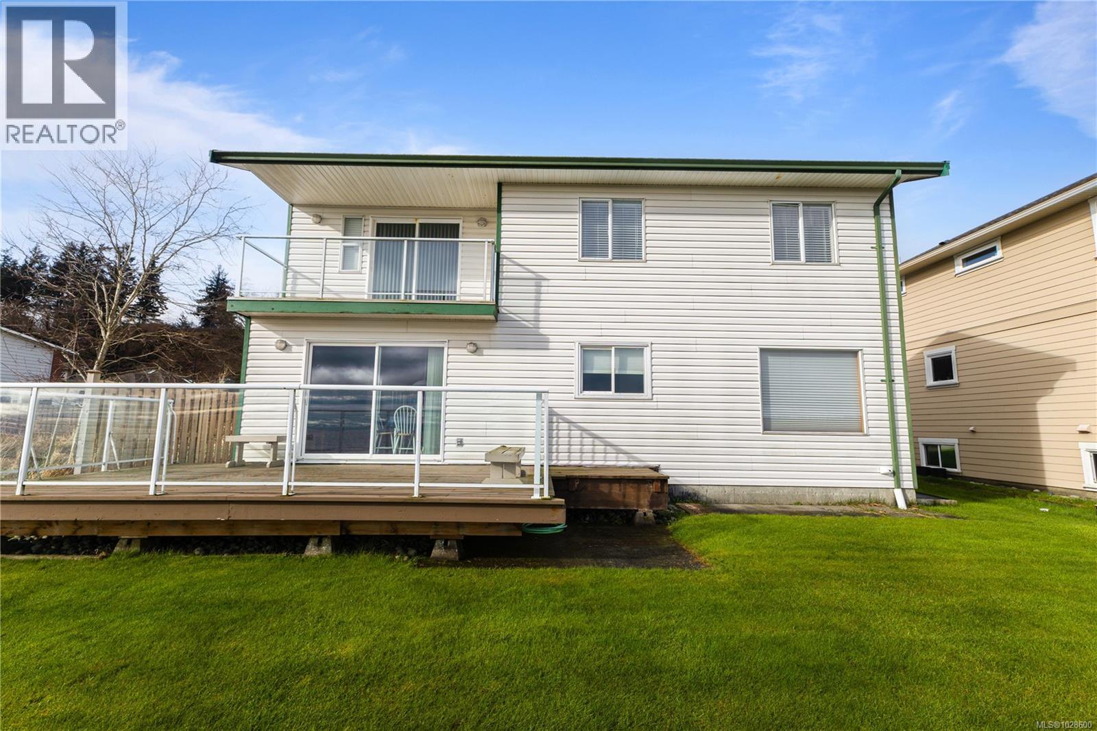 1081 Island Hwy S, Campbell River