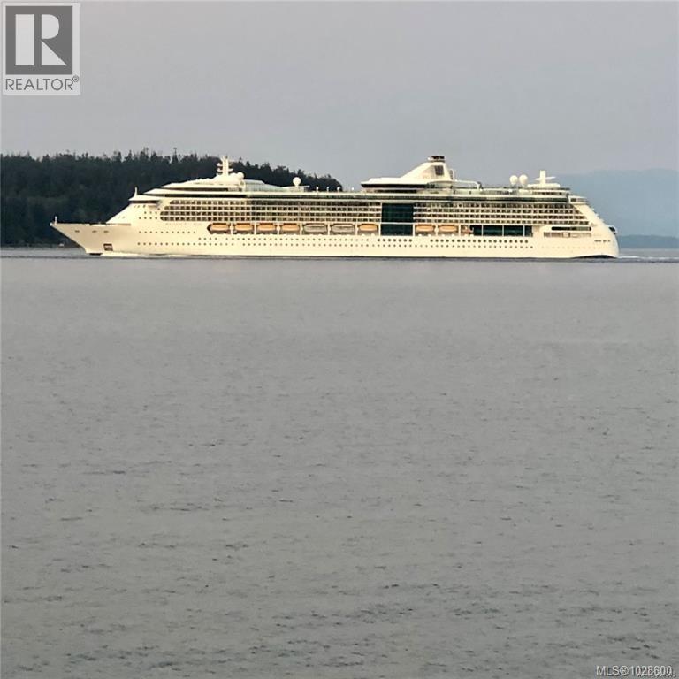 1081 Island Hwy S, Campbell River