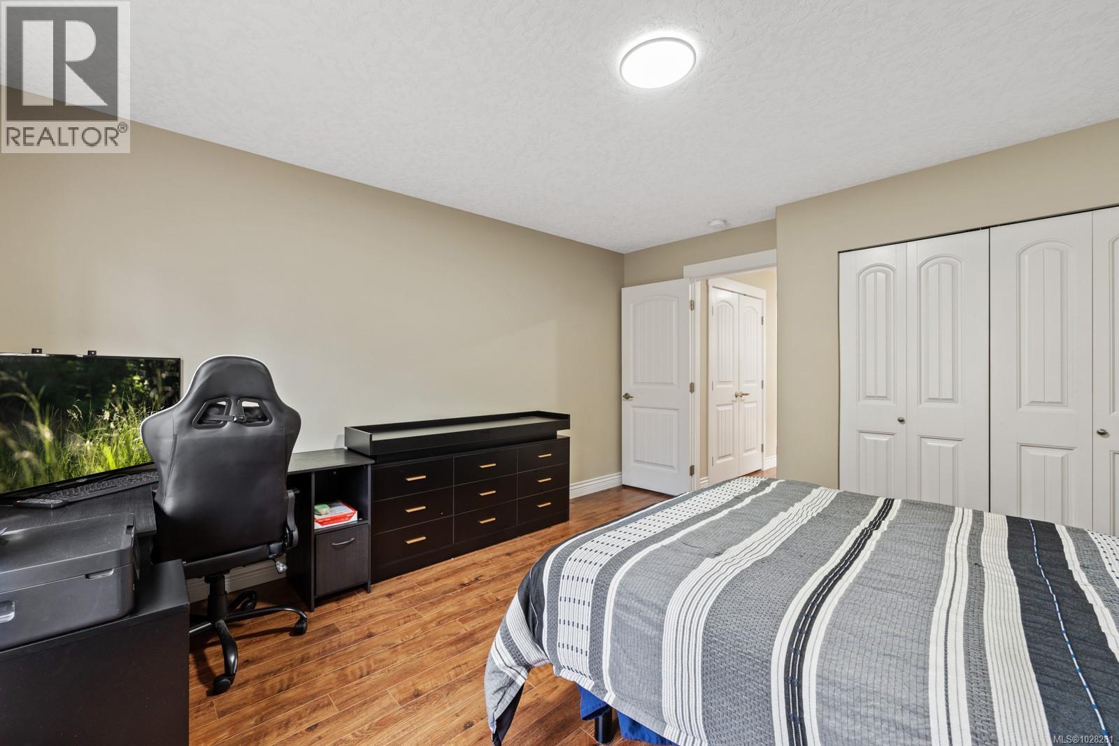 #120 2205 Robert Lang Dr - 9
